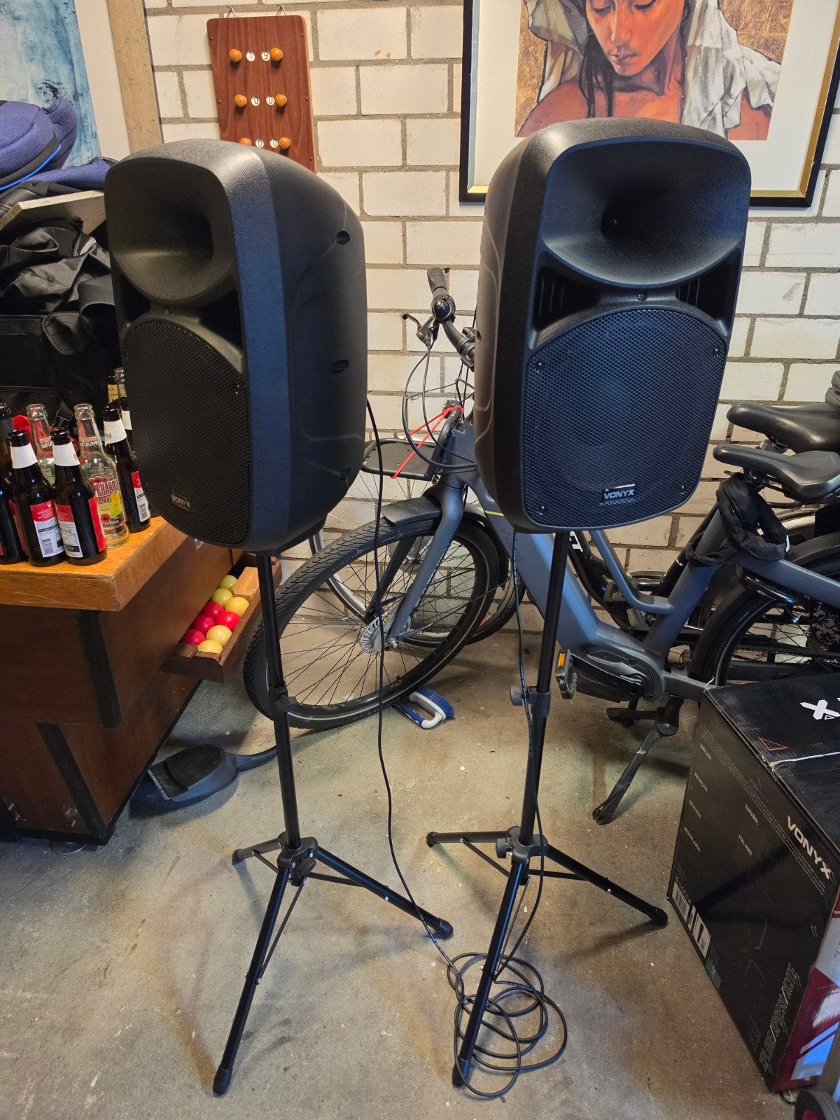 Vonyx VPS102A Actieve Luidsprekerset met Stands - 600W, Party speaker, Zo goed als nieuw, AUX-ingang, Ophalen