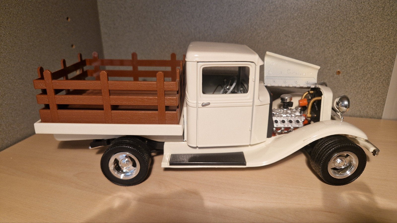 Gedetailleerd Model van een Klassieke Pick-up Truck, Hobby en Vrije tijd, Ophalen of Verzenden