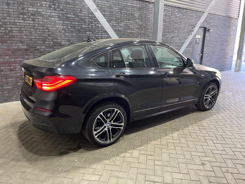 BMW X4 xDrive20i Centennial High Executive | M-Sport | Panor, Auto's, BMW, Automaat, Gebruikt, 2000 kg, Leder en Stof
