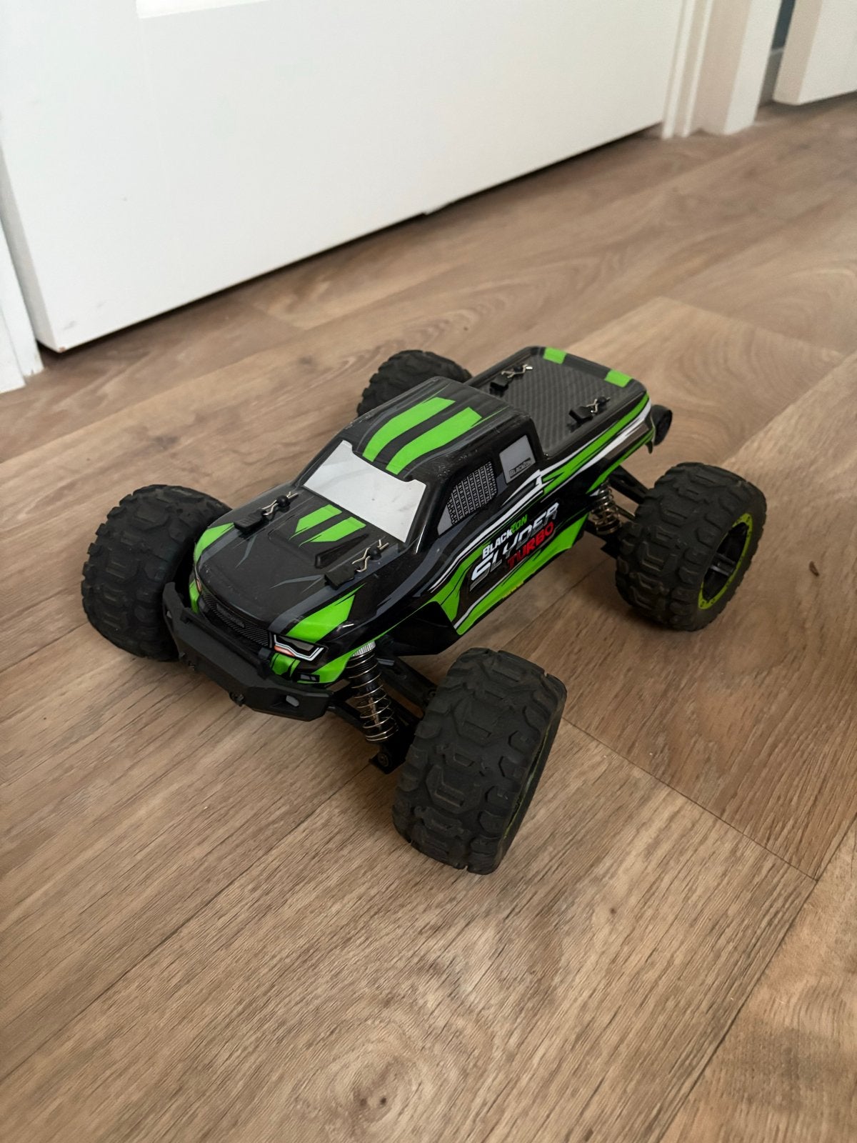 Bijna NIEUW - Blackzon Slyder Turbo 1:16 RC Monster Truck, Hobby en Vrije tijd, Modelbouw | Auto's en Voertuigen, Overige merken