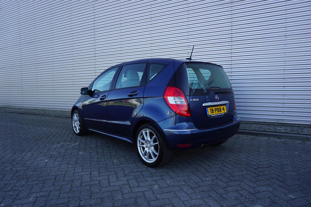 Mercedes-Benz A-Klasse 160 Business Class Elegance AUTOMAAT, Euro 5, 4 cilinders, Blauw, Leder en Stof