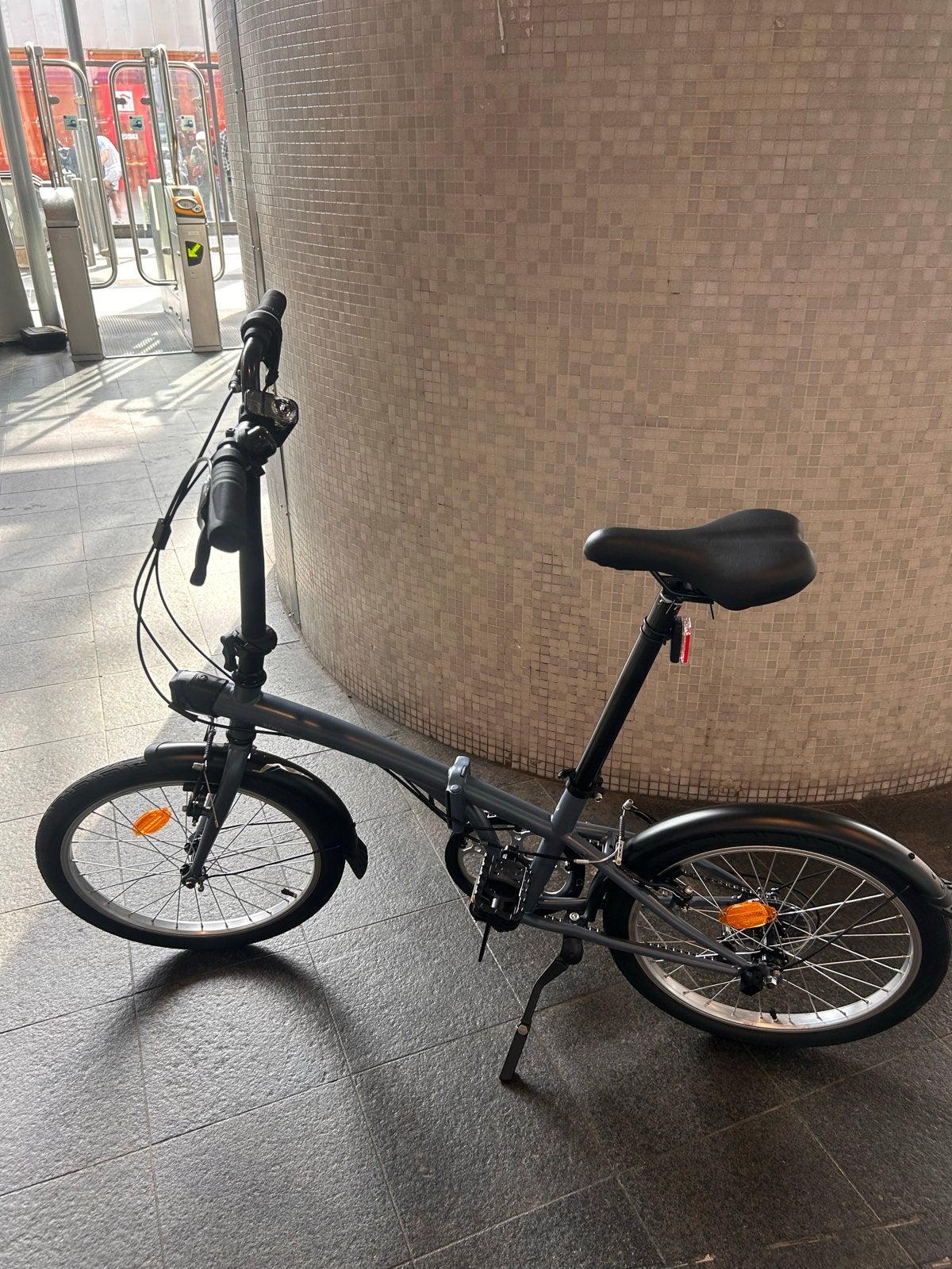 B'TWIN Vouwfiets Fold 120 - zo goed als nieuw, Fietsen en Brommers, Fietsen | Vouwfietsen, 20 inch of meer, Gebruikt, Velgrem