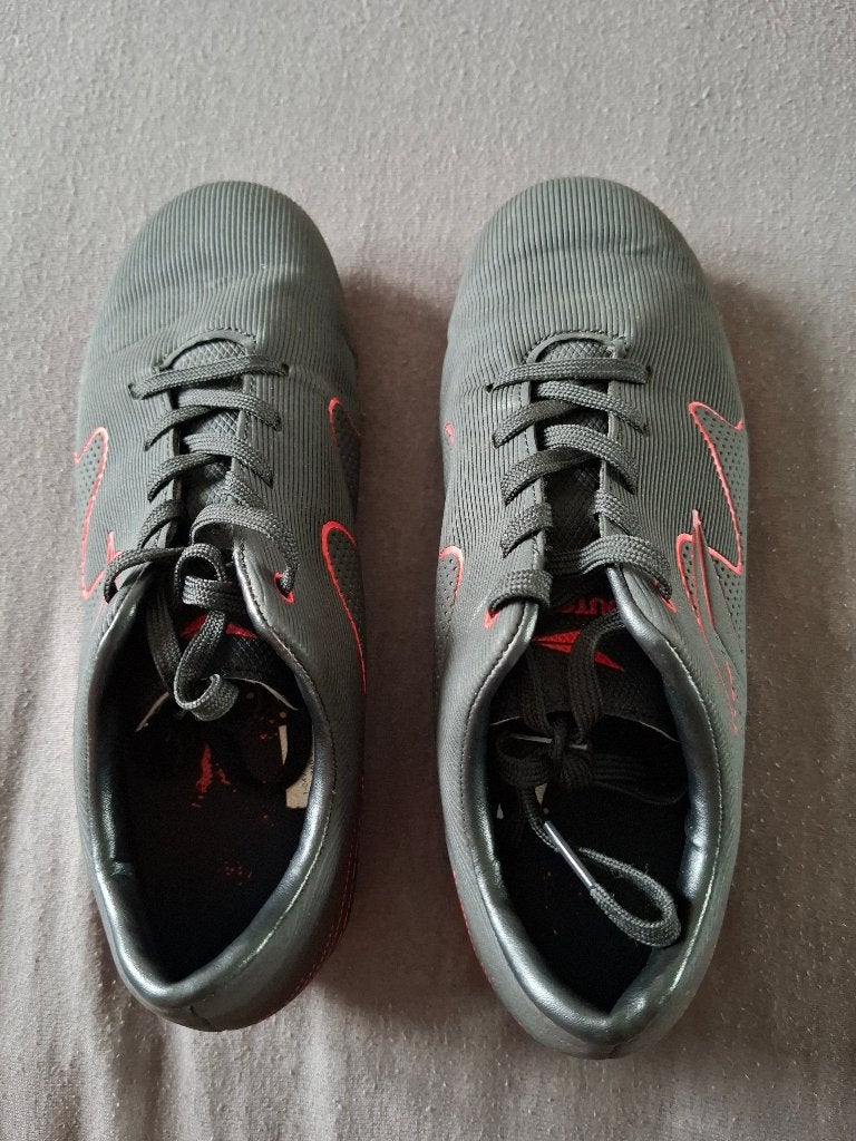 Dutchy voetbalschoenen maat 36, sportschoen, voetbal, Maat XS of kleiner, Schoenen, Ophalen of Verzenden, Zo goed als nieuw
