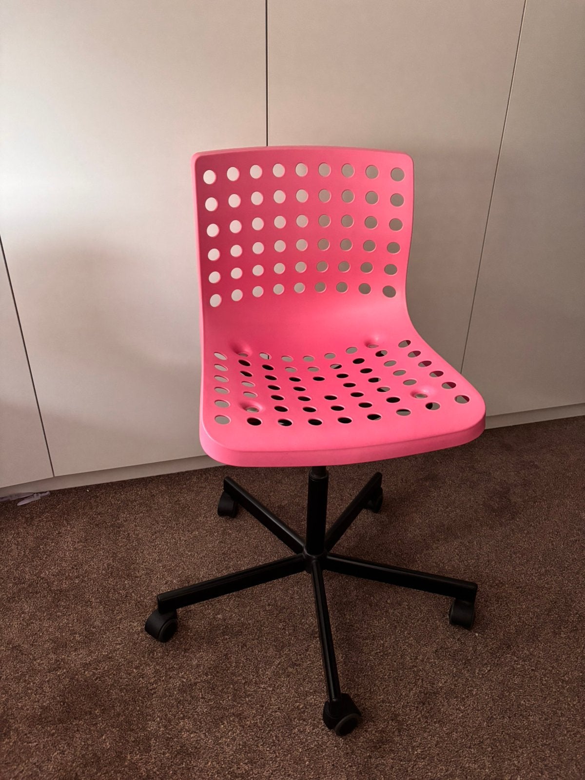 Ikea bureastoel roze, Huis en Inrichting, Bureaustoelen, Ophalen, Zo goed als nieuw, Roze