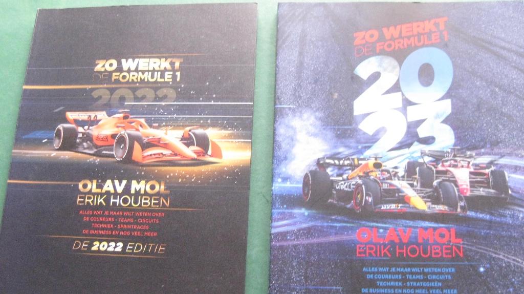 2 delen Formule 1, Verzamelen, Ophalen of Verzenden, Zo goed als nieuw, Formule 1