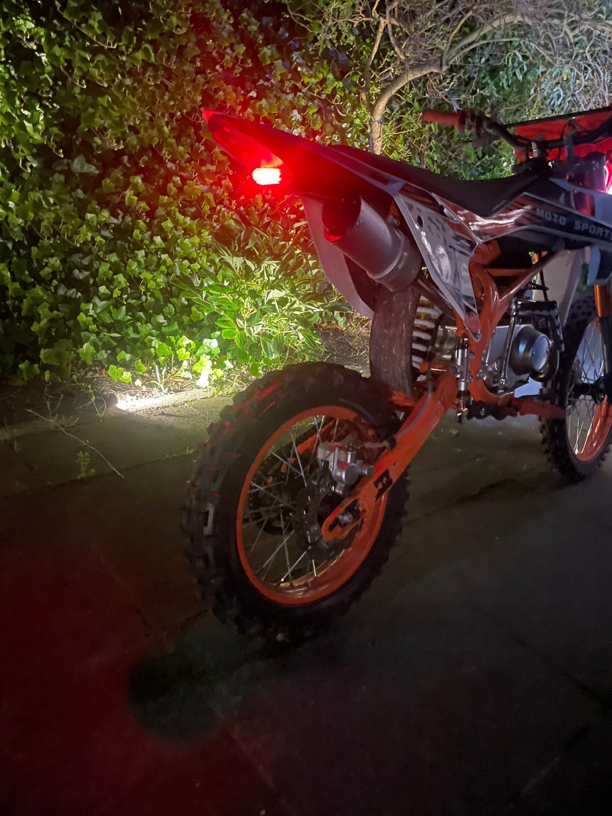 Dirtbike 125cc 4t NIEUW elekt. Starter verlichting, Ophalen, Zo goed als nieuw, Overige merken