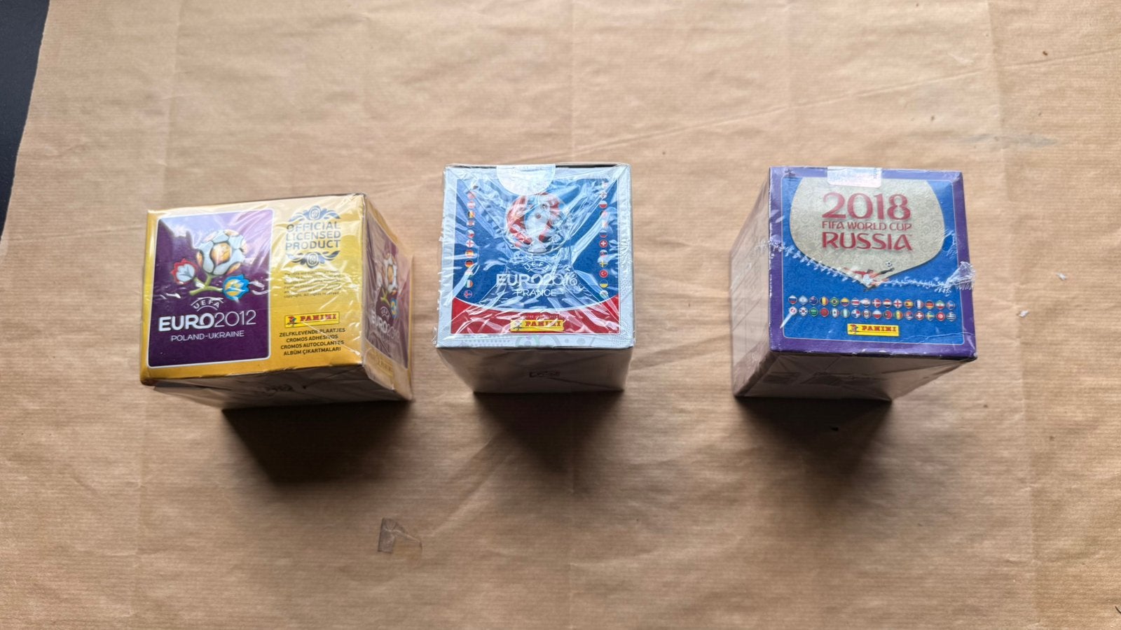 Panini 2012 2016 208 box 50 pakjes euro ek wk worldcup, Ophalen of Verzenden, Zo goed als nieuw, Sport