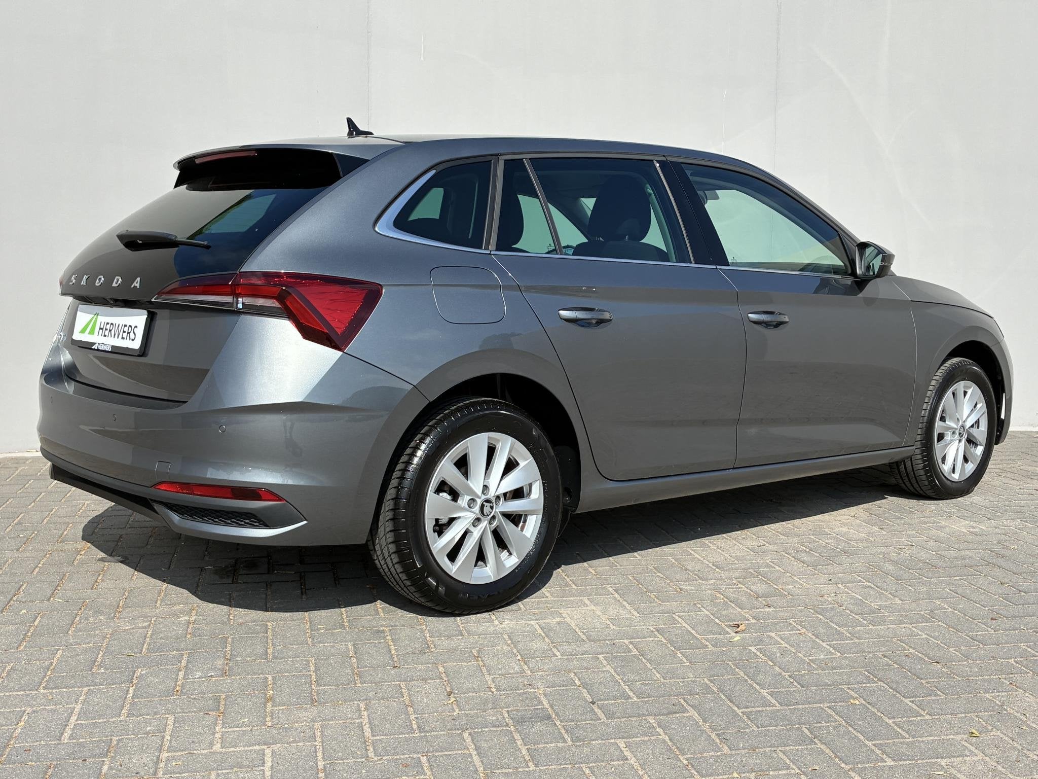 Skoda Scala 1.0 TSI DSG Automaat Selection / Garantie tot 06, Euro 6, Lane Keeping Assist, 19 km/l, 3 cilinders