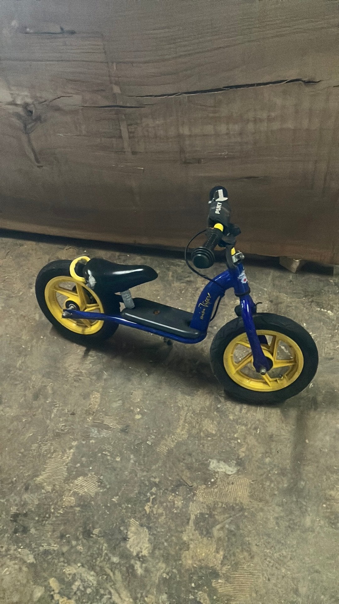 Pucky kinderfiets, Fietsen en Brommers, Ophalen, Zo goed als nieuw, Benzine, Overige merken