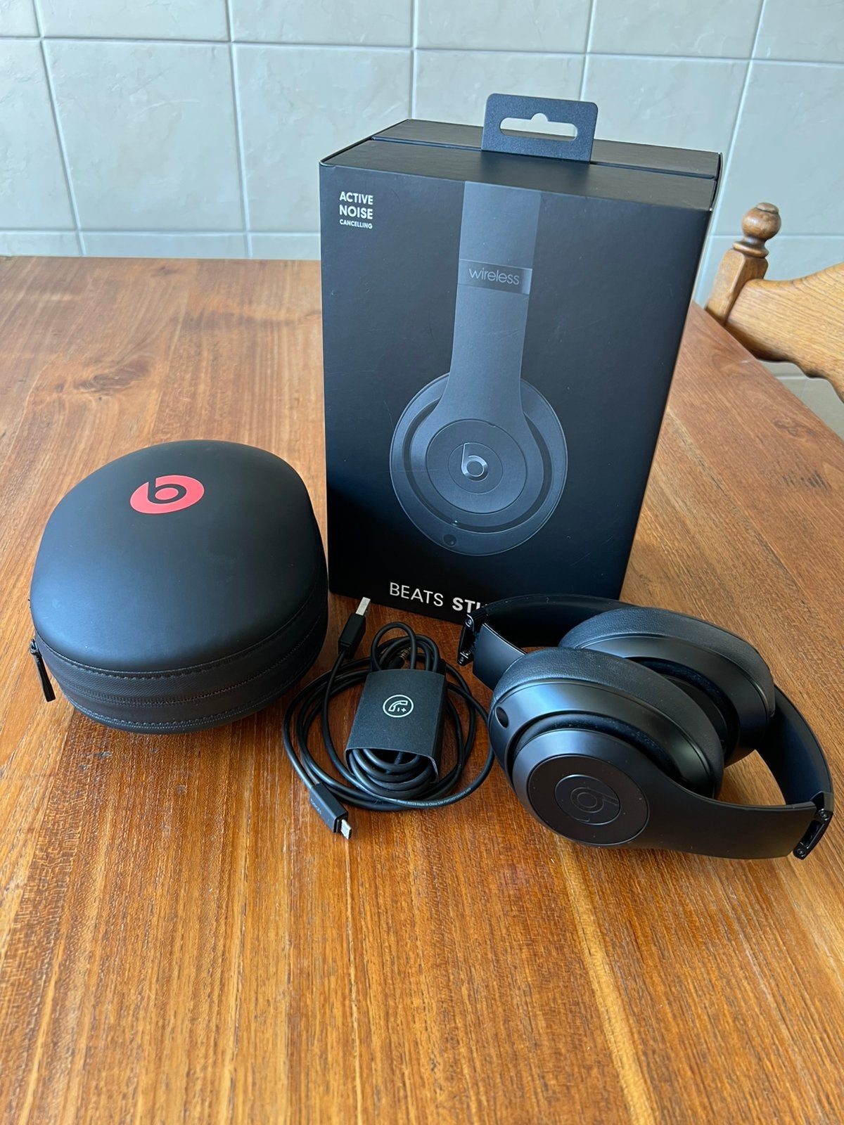 Beats Studio3 Wireless – Active Noise Cancelling ZGAN, Ophalen, Beats, Zo goed als nieuw, Draadloos