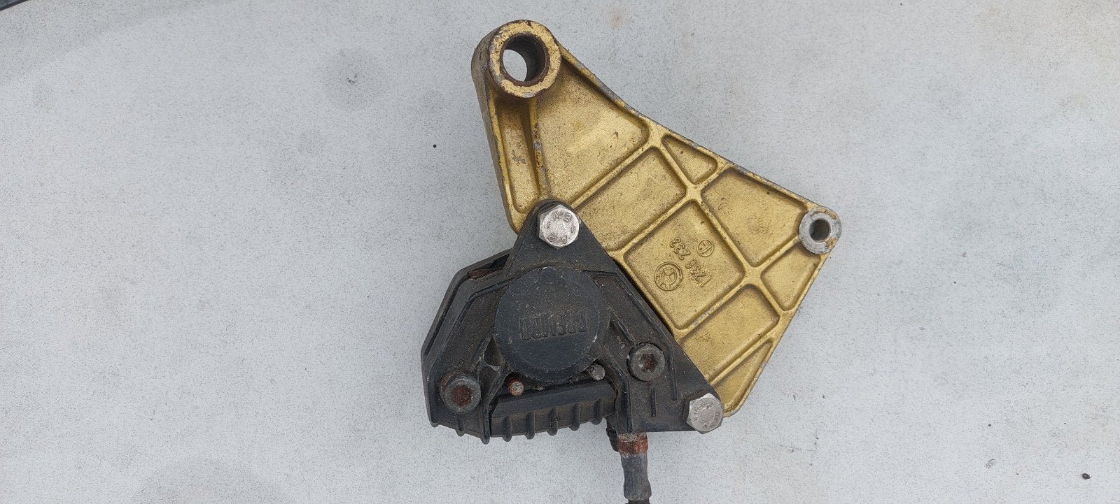 Remklauw achter bmw R100 RT S RS met houder, Ophalen of Verzenden, Gebruikt