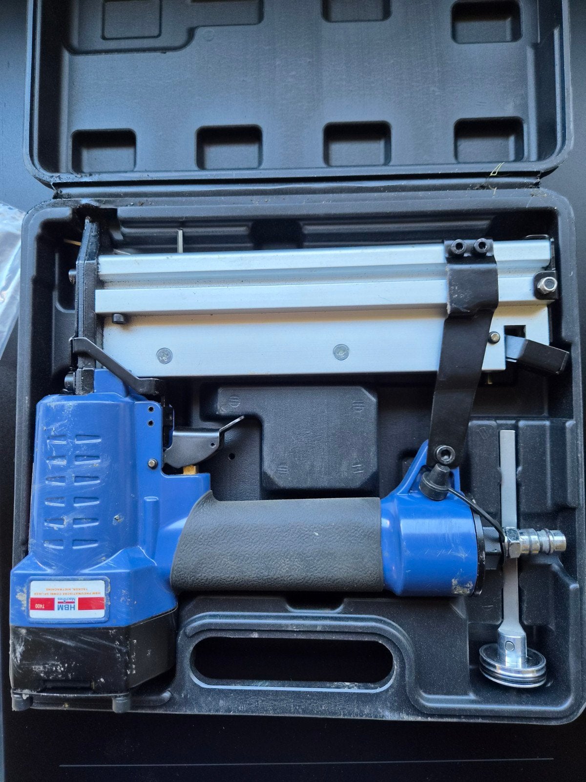 HBM Pneumatische Combi Spijker Tacker Nietmachine met nieten, Ophalen of Verzenden, Zo goed als nieuw
