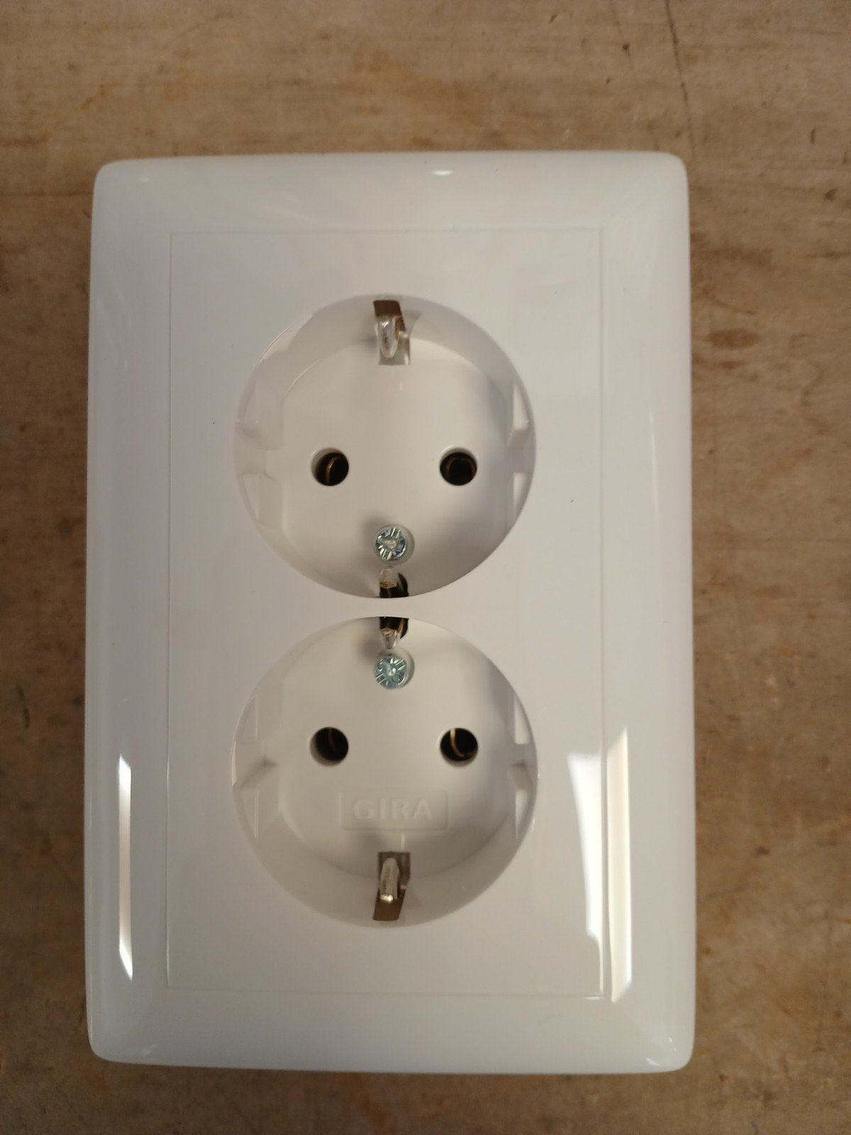 Gira inbouw stopcontact (per stuk), Ophalen, Nieuw, Gira, Stopcontact