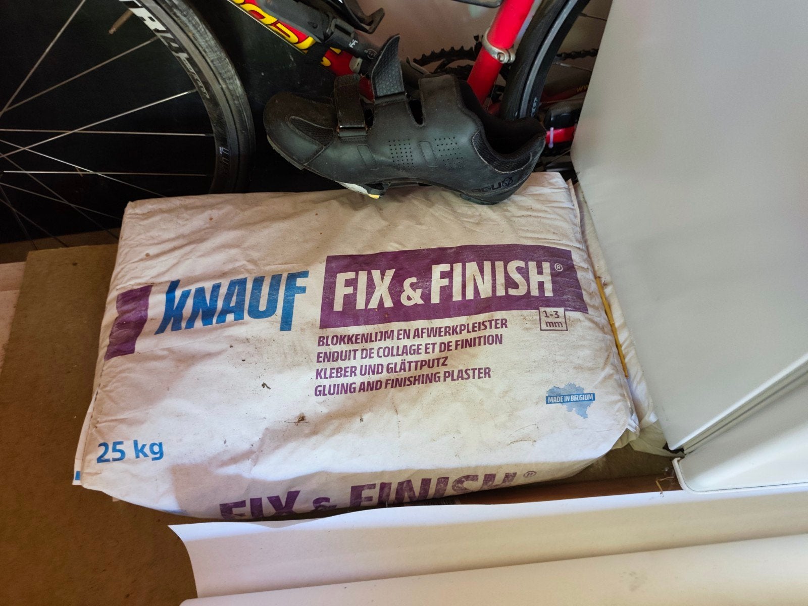2 zakken Knauf Fix & Finish blokkenlijm/afwerkpleister, Ophalen of Verzenden, Nieuw, Overige typen