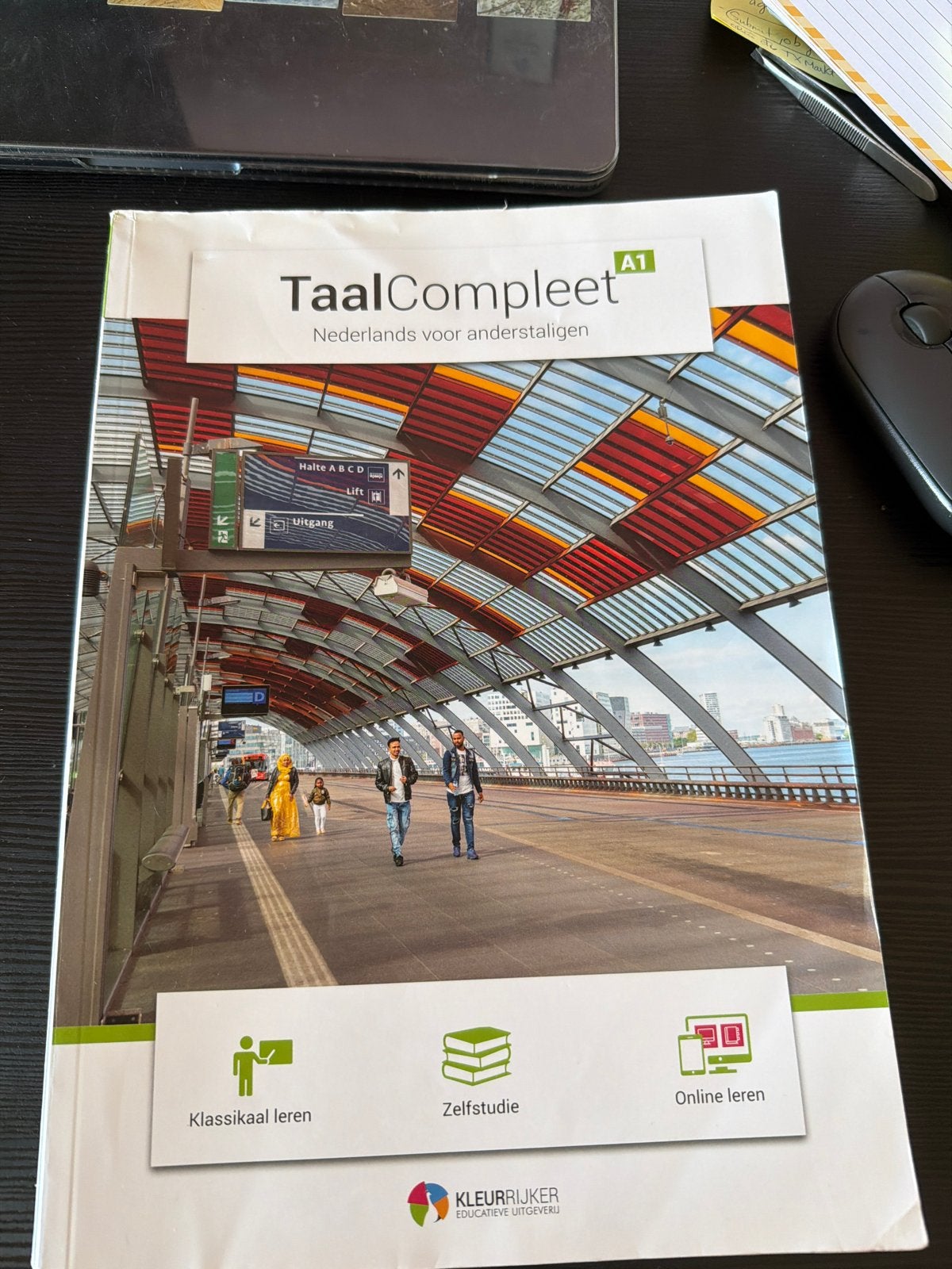 TaalCompleet A1: Nederlands voor anderstaligen, Ophalen of Verzenden, Zo goed als nieuw, Non-fictie