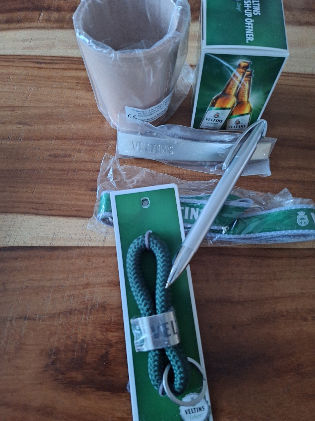 Veltins merchandise set: opener, pen, sleutelhanger, Ophalen of Verzenden, Nieuw