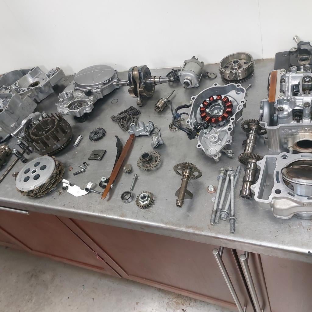 Motorblok Honda CRF250 2024 %%parts ###onderdelen, Ophalen, Cmx, Cmx, Cmx