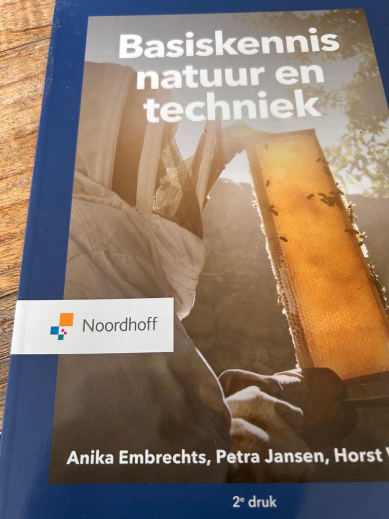 Anika Embrechts - Basiskennis Natuur en techniek, Ophalen of Verzenden, Zo goed als nieuw, Anika Embrechts; Petra Jansen; Horst Wolters