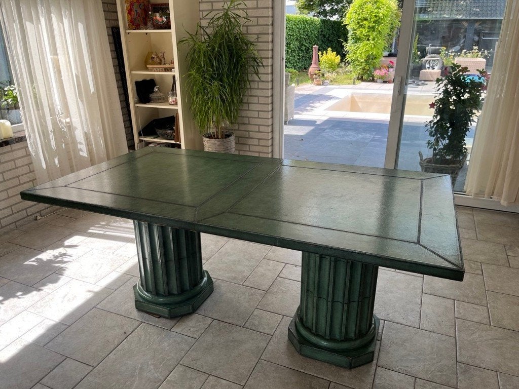 Houten eettafel met groen leer bekleed, uniek en bijzonder, Ophalen, 50 tot 100 cm, Vijf personen of meer, 150 tot 200 cm
