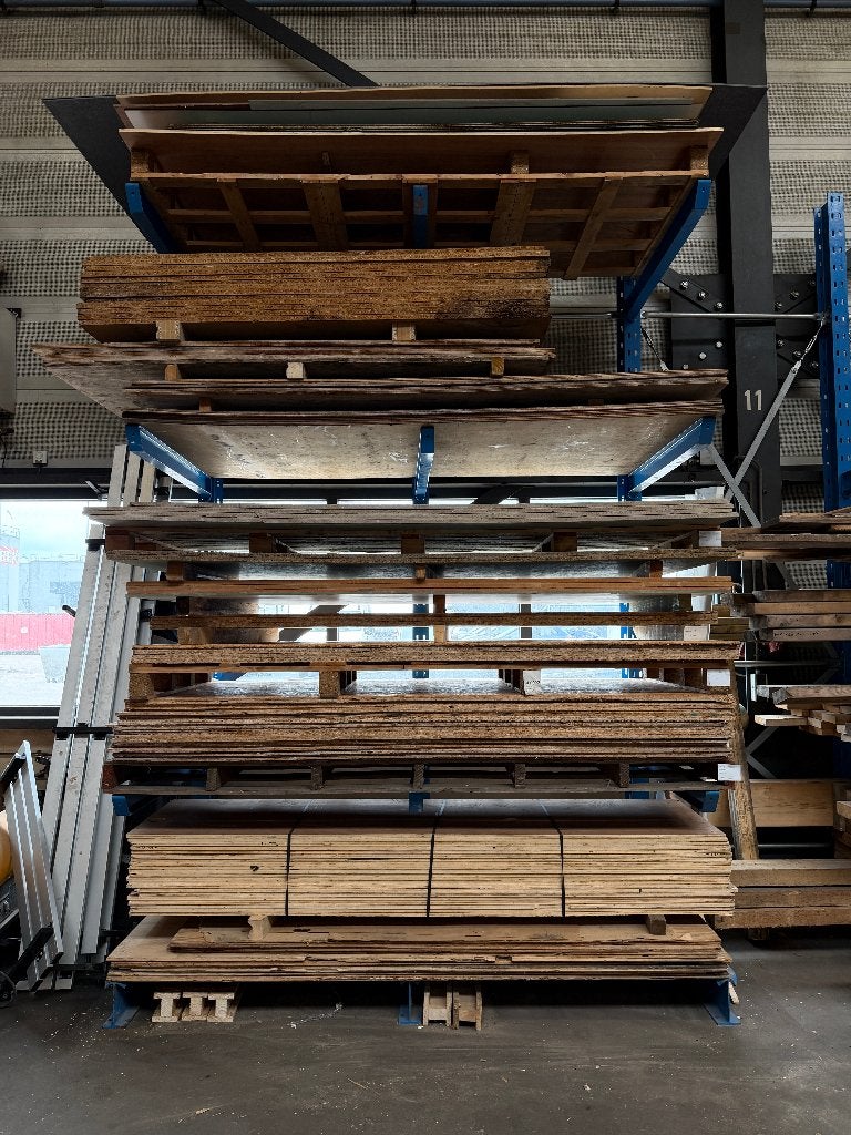 Nieuw en circulair hout te koop! Geopend tijdens bouwvak!, Ophalen, 25 tot 50 mm, Zo goed als nieuw, 250 tot 300 cm