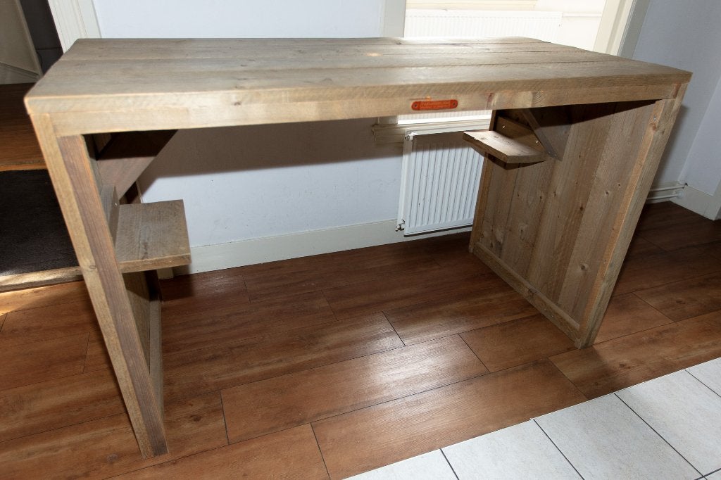 (Nr.456) Steigerhouten statafel met opening voor parasol, Ophalen, Zo goed als nieuw