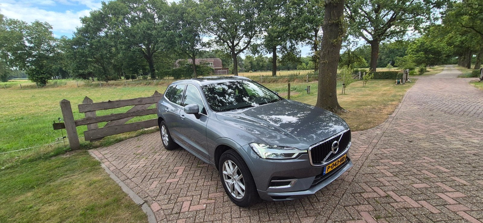 Volvo XC60 T8 Twin Engine 407pk Geartronic AWD Plug-in, Auto's, Volvo, Automaat, Dealer onderhouden, 1969 cc, 320 pk