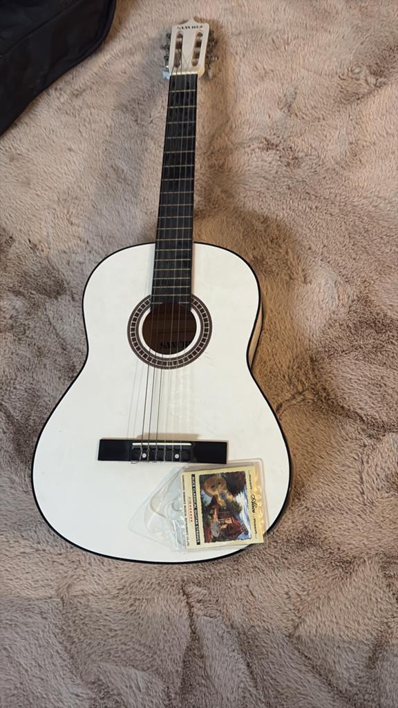 Sanchez Klassieke Gitaar - Model 020A139 - 15 Jaar Oud, Muziek en Instrumenten, Ophalen, Gebruikt, Klassieke of Spaanse gitaar