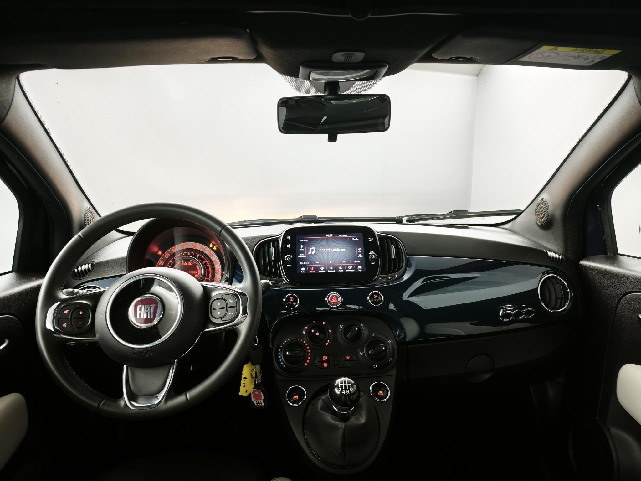 Fiat 500 1.0 Hybrid Dolcevita | Panoramadak | Apple CarPlay, Auto's, Stof, Met garantie (alle), Origineel Nederlands, Handgeschakeld
