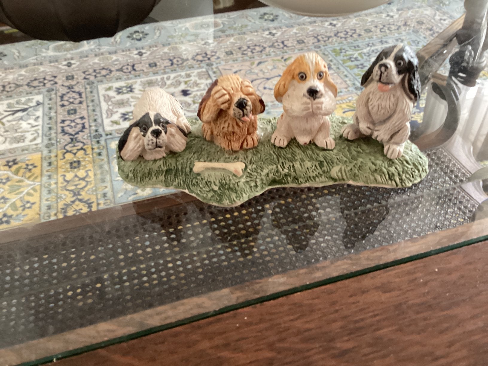 Horen zien zwijgen // honden  lengte 12.5 cm, Verzamelen, Beelden en Beeldjes, Ophalen of Verzenden, Zo goed als nieuw, Dier