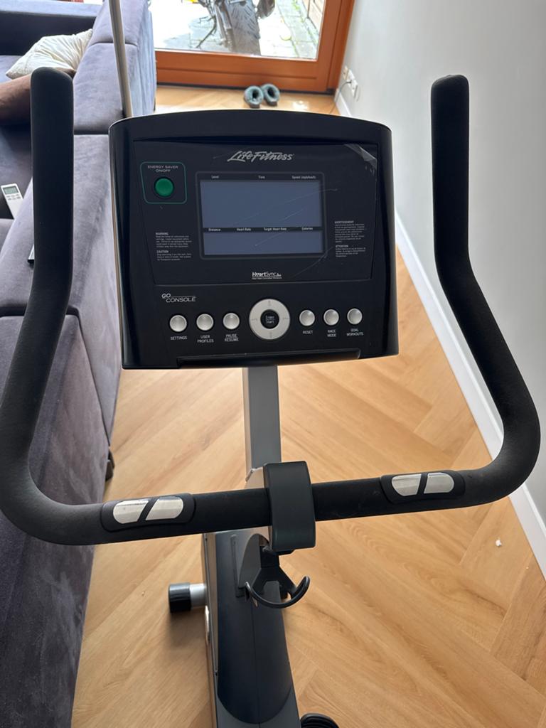 Life Fitness Hometrainer - Go Console, Ophalen, Gebruikt, Metaal, Benen