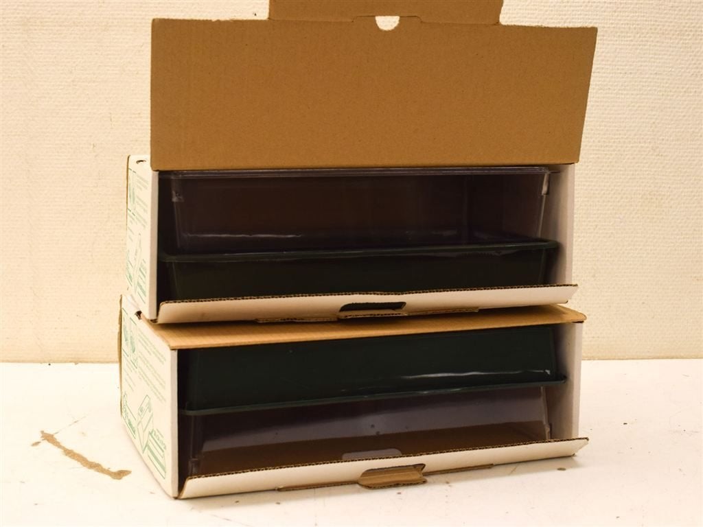 Twee plastic kweekkastjes in doos 52124, Ophalen of Verzenden, Gebruikt
