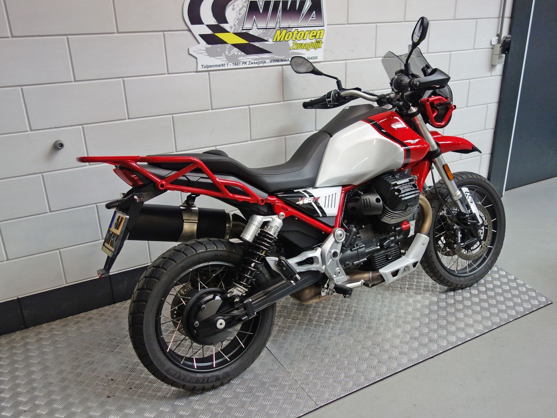 Moto Guzzi V85 TT, Motoren, 853 cc, LED Verlichting, Meer dan 35 kW, Toermotor