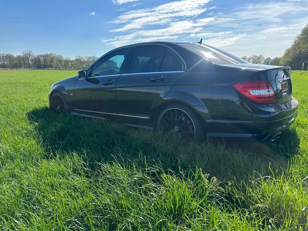 Mercedes C200 AMG – 184PK – AUTOMAAT  inruil, Automaat, Euro 5, Achterwielaandrijving, Zwart