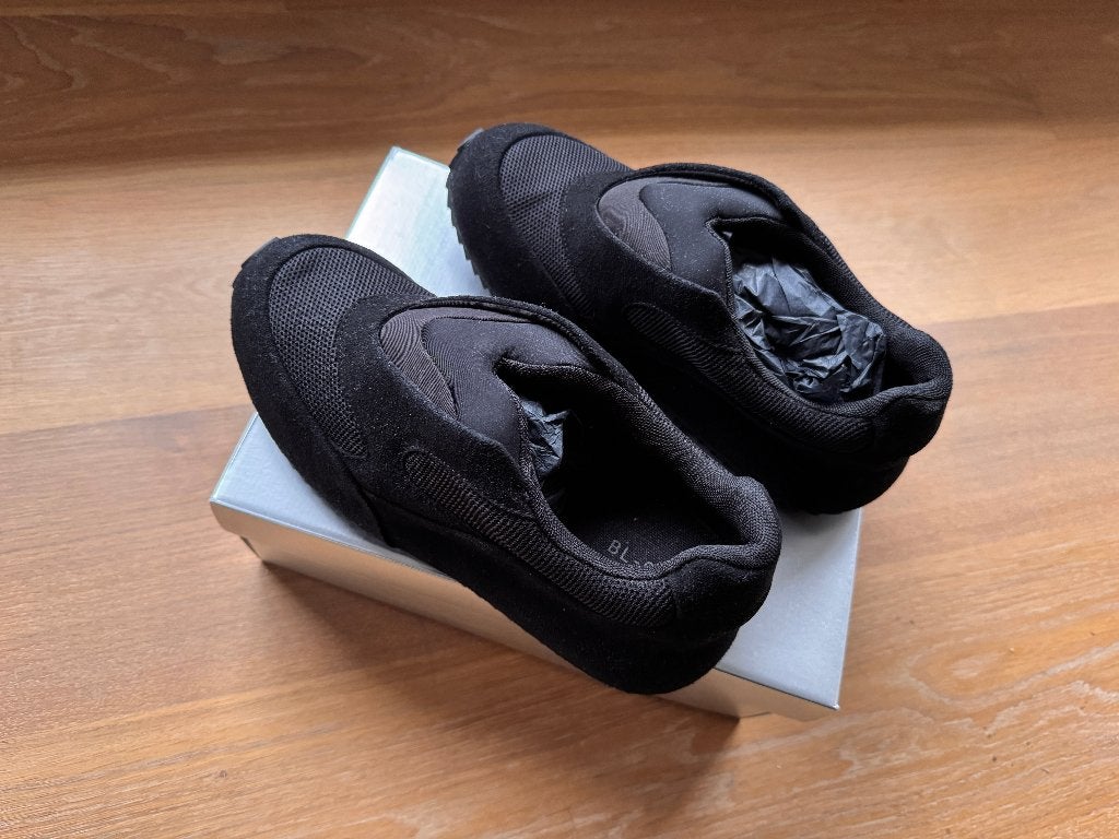 YZY BL 01 / BLACK / 8 (nieuw), Kleding | Heren, Zwart, Nieuw, Ophalen of Verzenden, Sneakers of Gympen