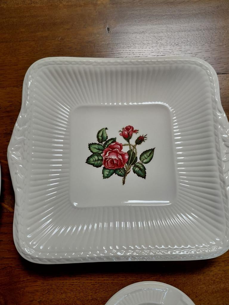WEDWOOD, Ophalen