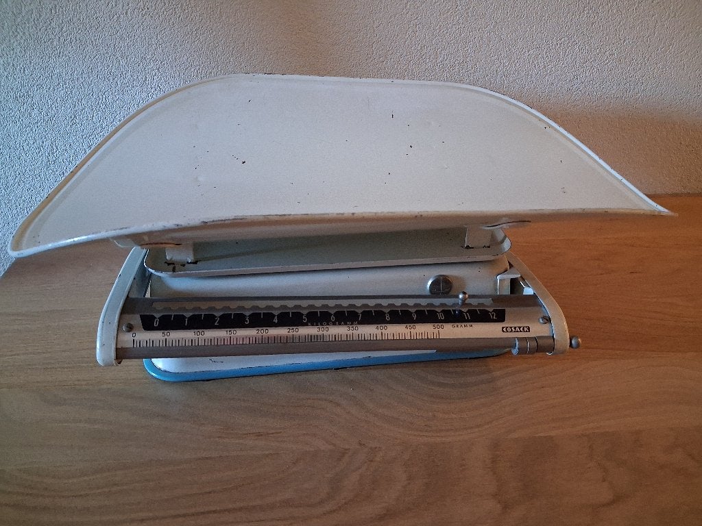 BabyWeegschaal antiek, Ophalen, Gebruikt