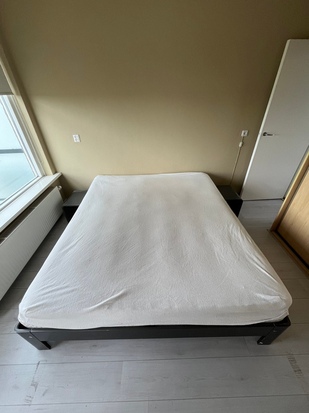 Auping auronde 180x200, Huis en Inrichting, Slaapkamer | Bedden, Ophalen, Overige materialen, Gebruikt, Zwart