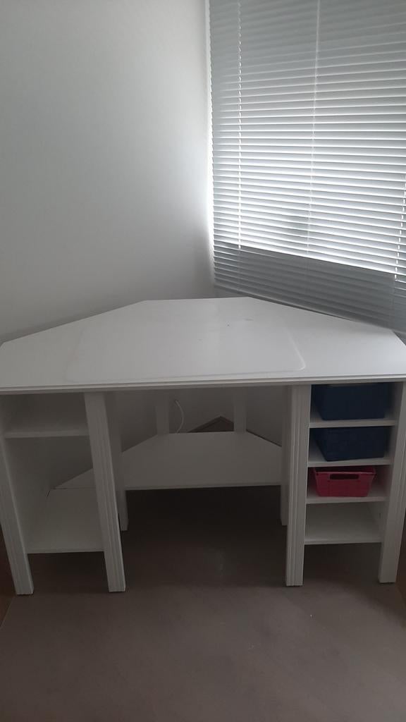 Ikea  hoek bureau, Huis en Inrichting, Bureaus, Ophalen, Gebruikt