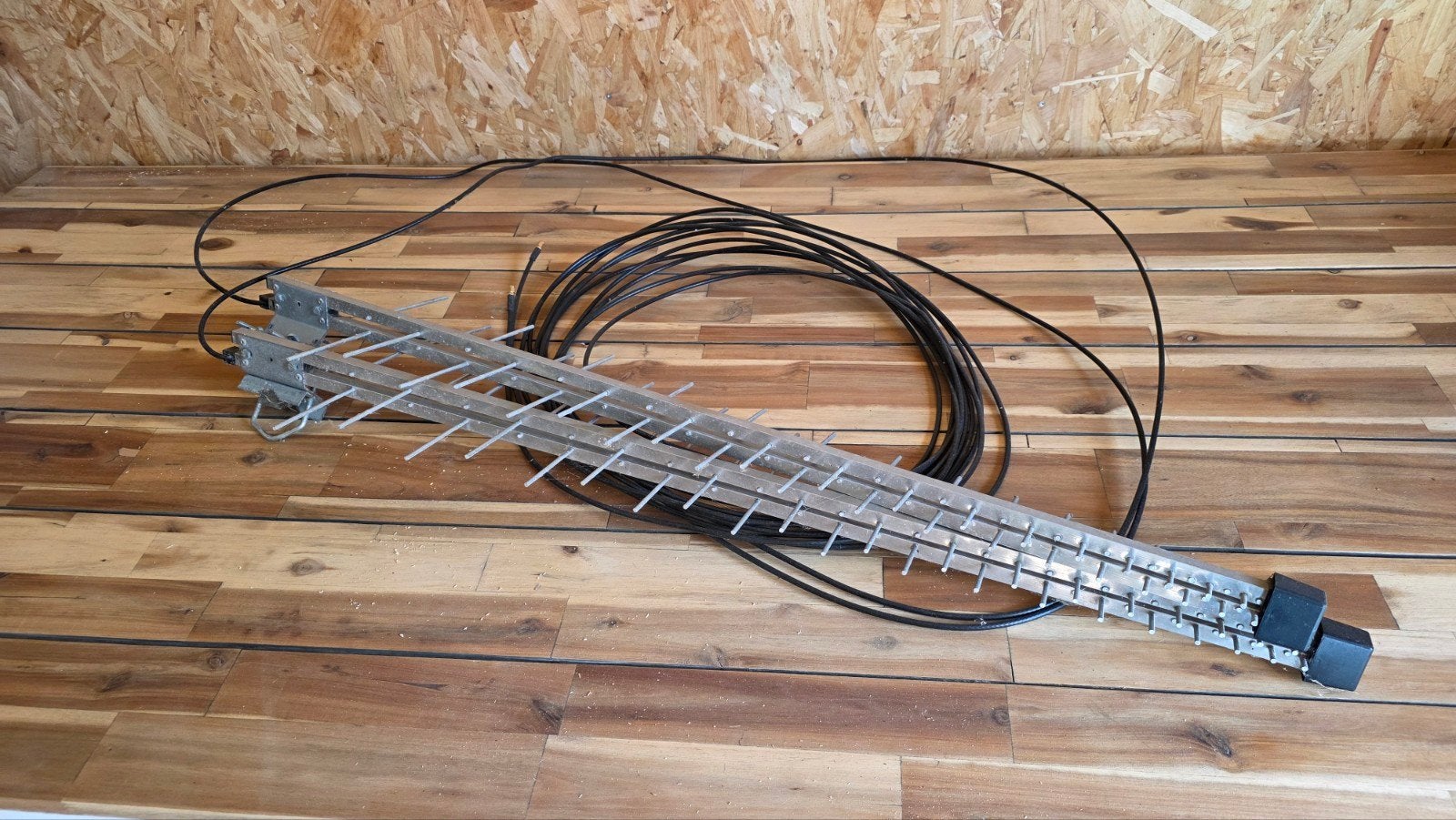 Digitale TV / 3g antennes met Kabel, Telecommunicatie, Antennes en Masten, Ophalen of Verzenden, Gebruikt, Antenne
