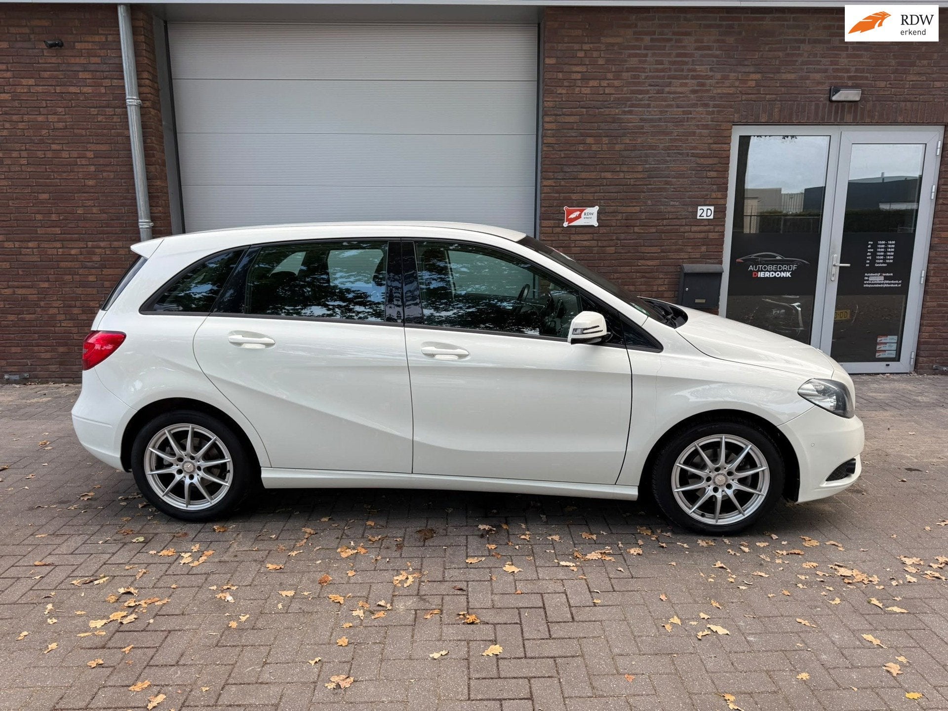 Mercedes-Benz B-klasse 180 Comfort|AUTOMAAT|AIRCO|NIEUWE APK, Auto's, Gebruikt, 4 cilinders, 1595 cc, 17 km/l