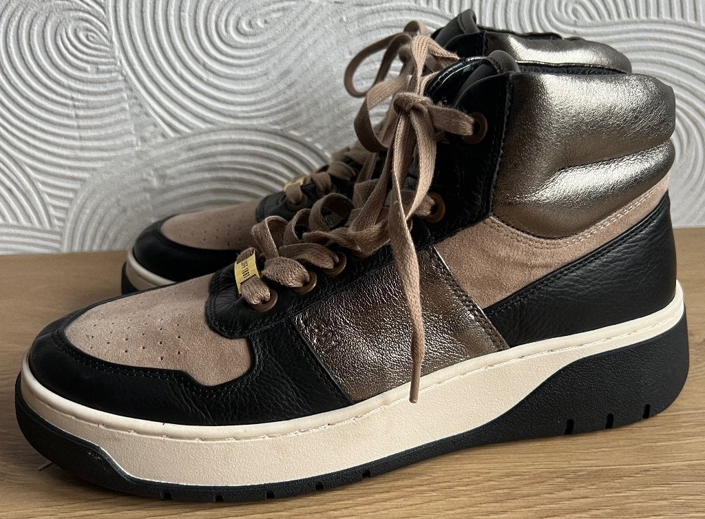 Loff 1881.  Leren sneakers.  Mt 41., Loff 1881, Wit, Nieuw, Ophalen of Verzenden