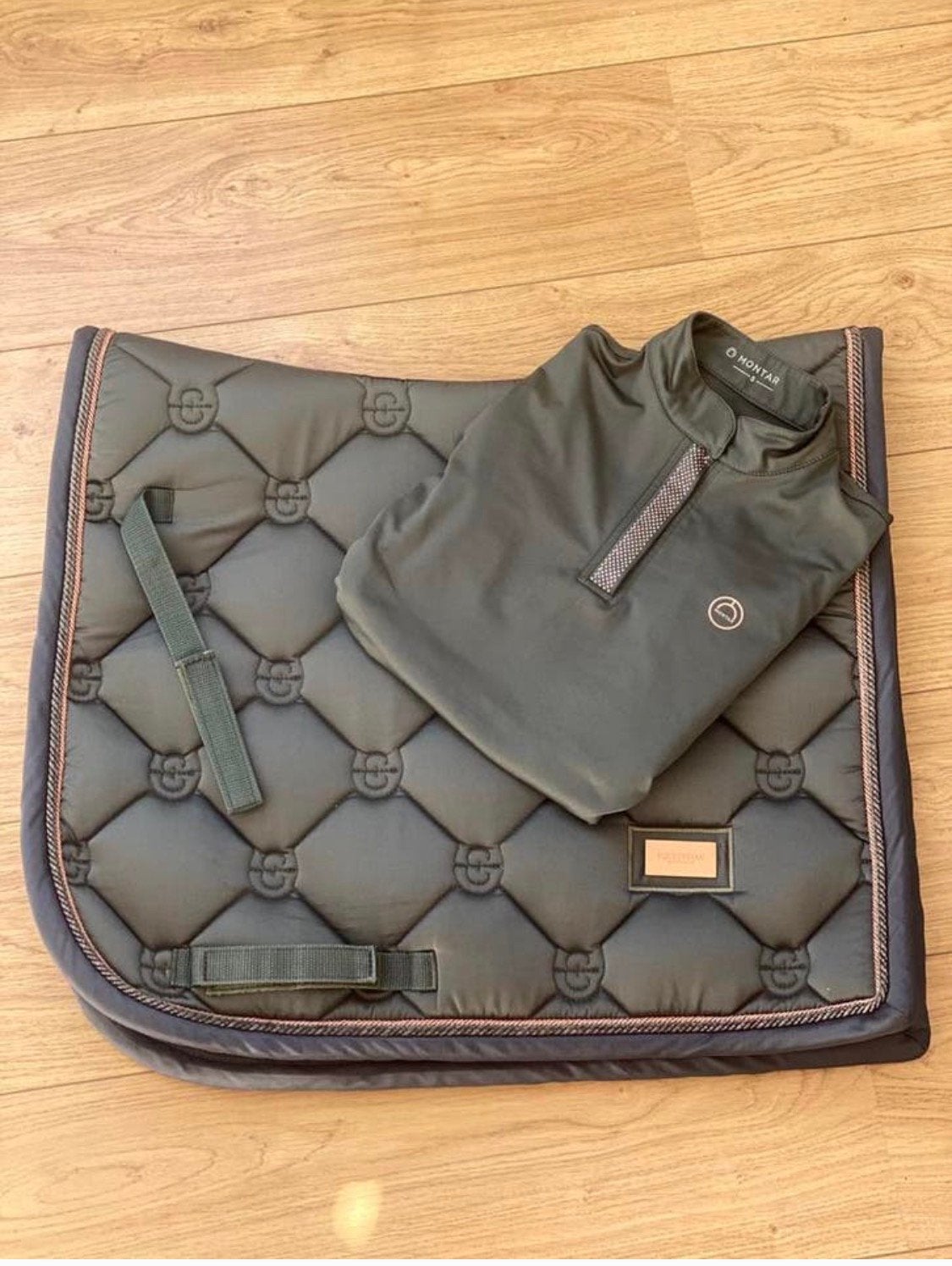 Equestrain stockholm dekje + montar shirt, Ophalen of Verzenden, Zo goed als nieuw, Dressuur