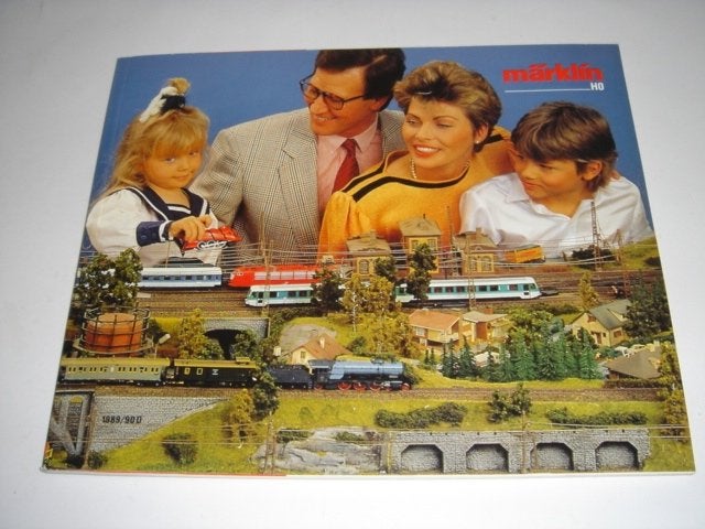 Märklin Catalogus 1989-1990, Wisselstroom, Zo goed als nieuw, Märklin, Boek, Tijdschrift of Catalogus
