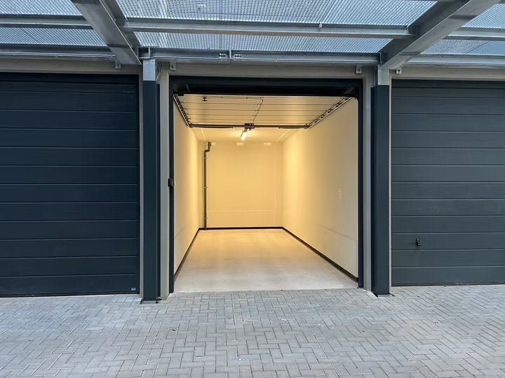 Garagebox gezocht om te klussen aan boot, Utrecht