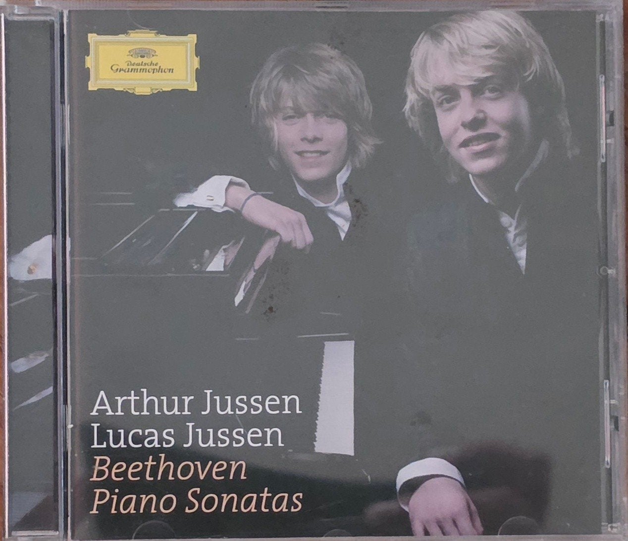 Beethoven Piano Sonatas - Arthur & Lucas Jussen CD, Inclusief doosje, Ophalen of Verzenden, Zo goed als nieuw, Classicisme