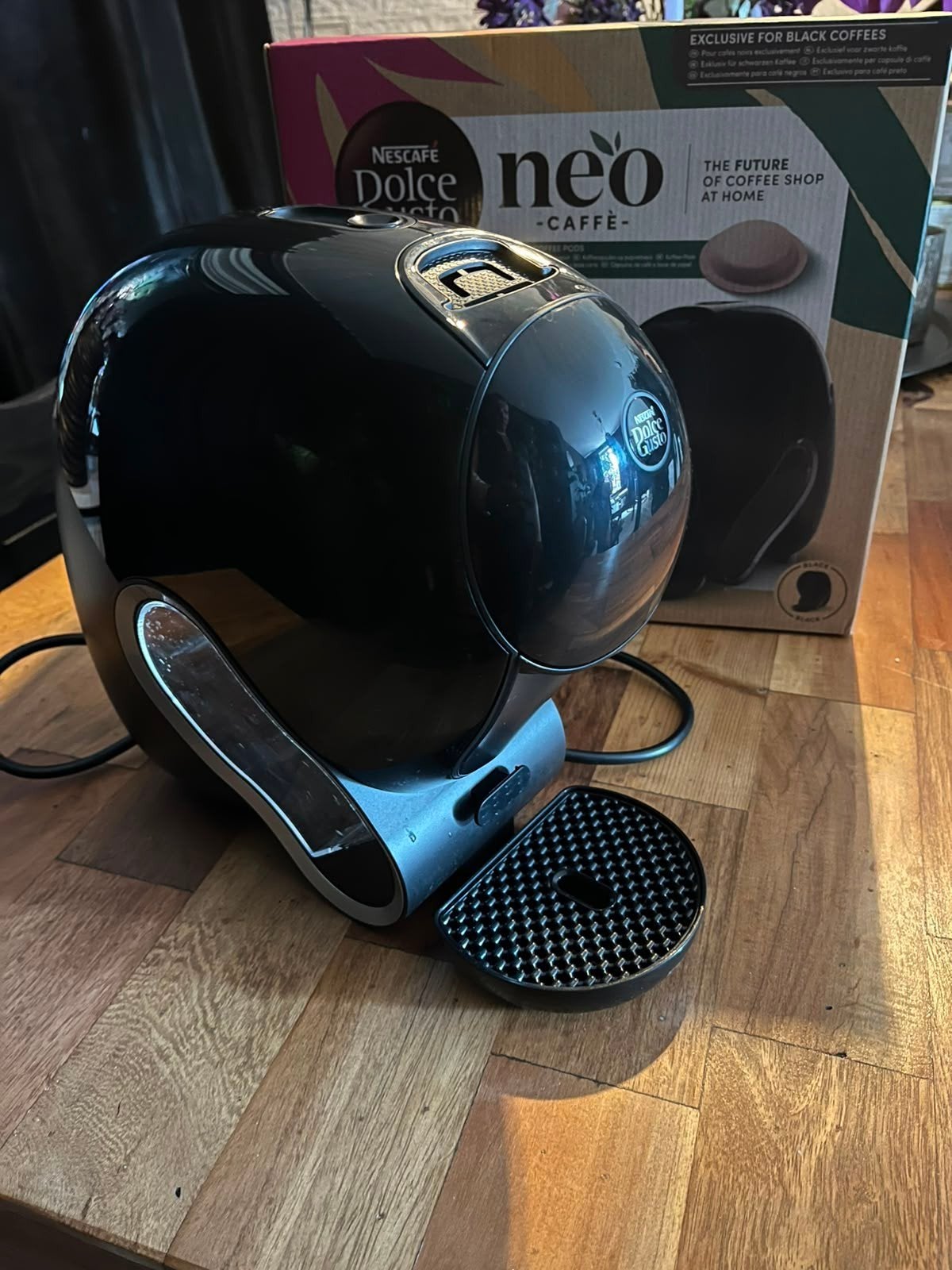 Nescafé Dolce Gusto Neo Koffiemachine - Zwart, Ophalen, Zo goed als nieuw, Koffiemachine, Koffiepads en cups