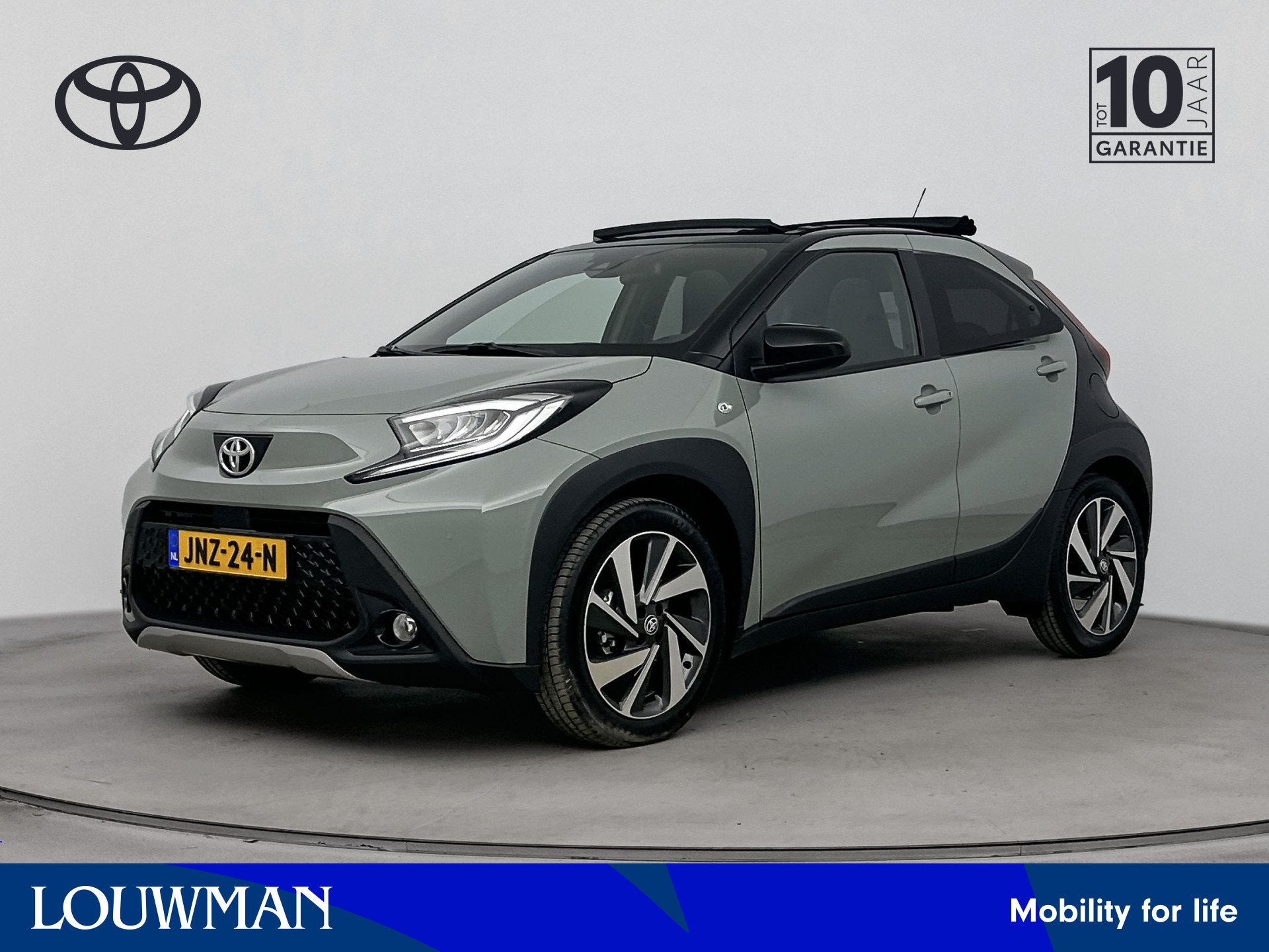 Toyota Aygo X 1.0 VVT-i MT Envy Canvas Dak | BTW voertuig |, 12 maanden, Stof, 4 stoelen, Origineel Nederlands