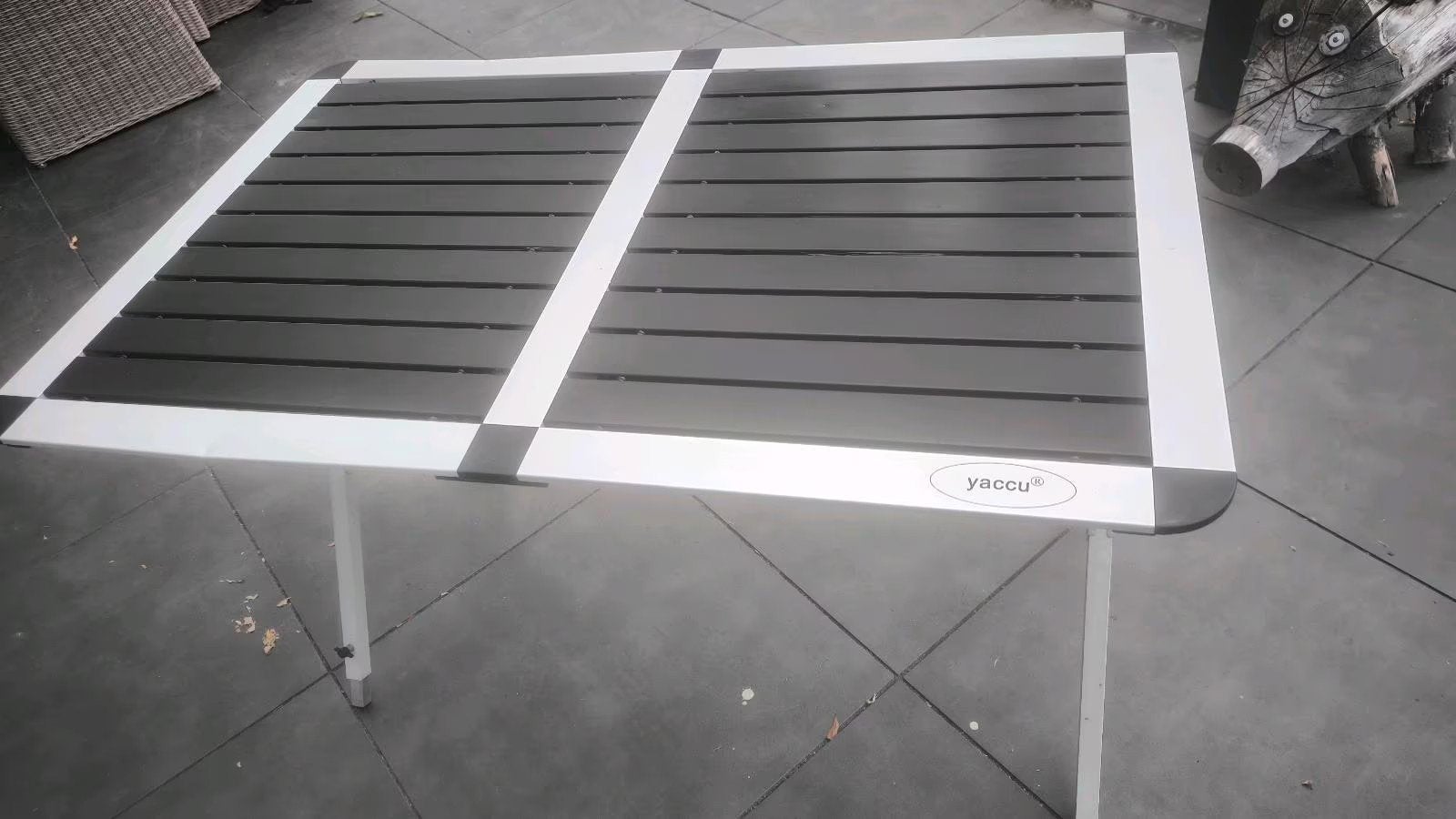 Yaccu Campingtafel - Opvouwbaar en Lichtgewicht, Ophalen, Campingtafel