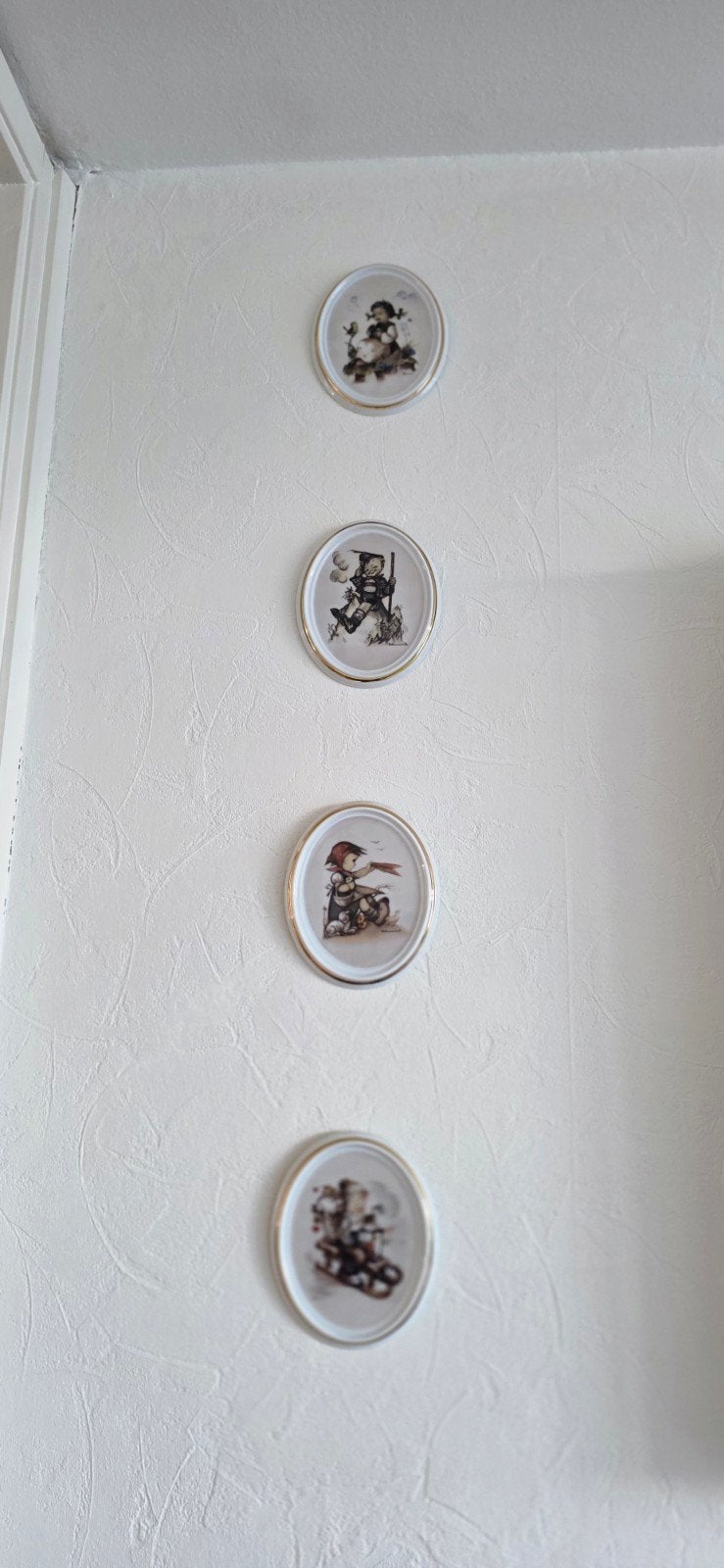 Set van 4 decoratieve wandborden met kinderfiguren va Hummel, Ophalen of Verzenden