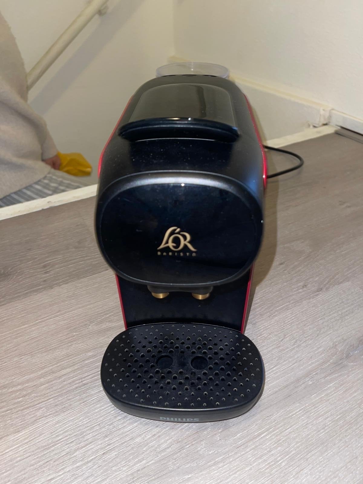 L'OR Barista Koffiemachine - Rood/Zwart, Ophalen, Koffiepads en cups, Espresso apparaat, Zo goed als nieuw